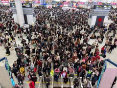 陆「五一」预订高峰提前 深度游与小城出行升温