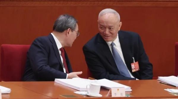 英媒罕见起底蔡奇分析：蔡或是习身边最危险的人(图) | journal chinois en france | 欧洲看中国Regards sur la Chine - Journal Chinois Kan Zhong